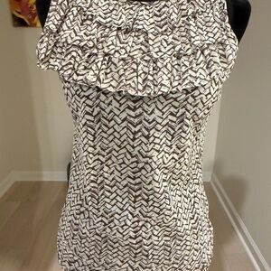 The Limited Sleeveless Ruffle Top – Large